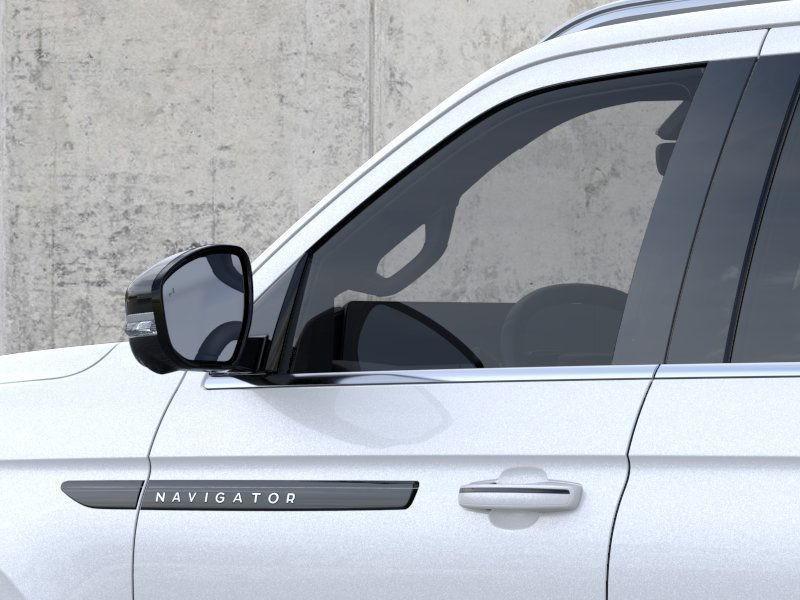new 2025 Lincoln Navigator car, priced at $119,340