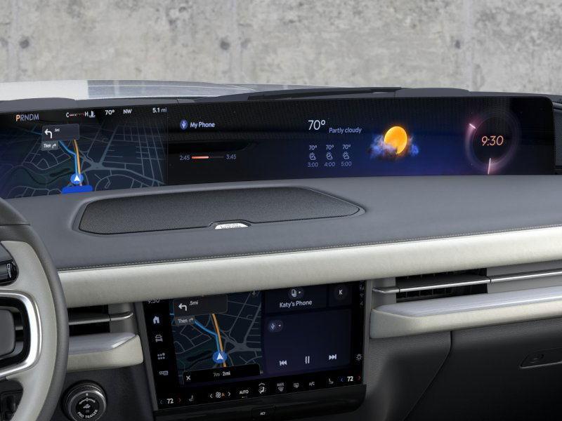 new 2025 Lincoln Navigator car, priced at $104,845