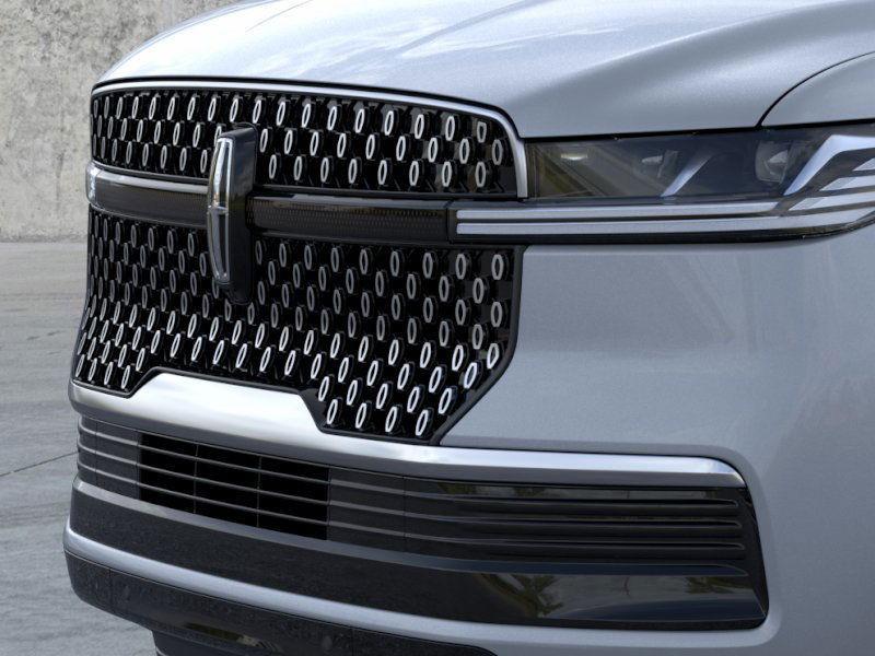 new 2025 Lincoln Navigator car, priced at $104,845