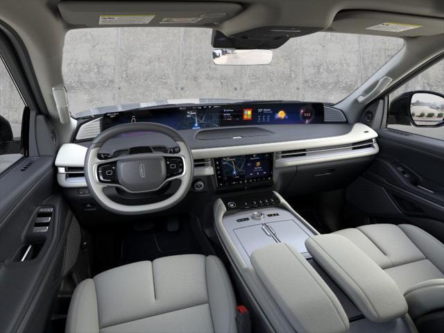 new 2025 Lincoln Navigator car, priced at $100,881