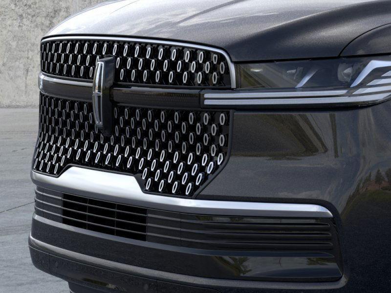 new 2025 Lincoln Navigator car, priced at $97,486