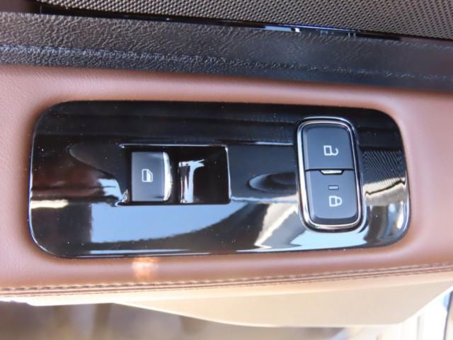 used 2022 Lincoln Aviator car, priced at $45,919