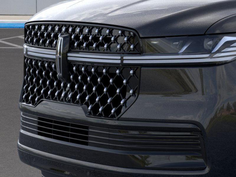 new 2025 Lincoln Navigator car, priced at $118,590