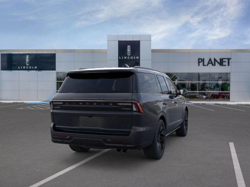 new 2025 Lincoln Navigator car, priced at $101,462