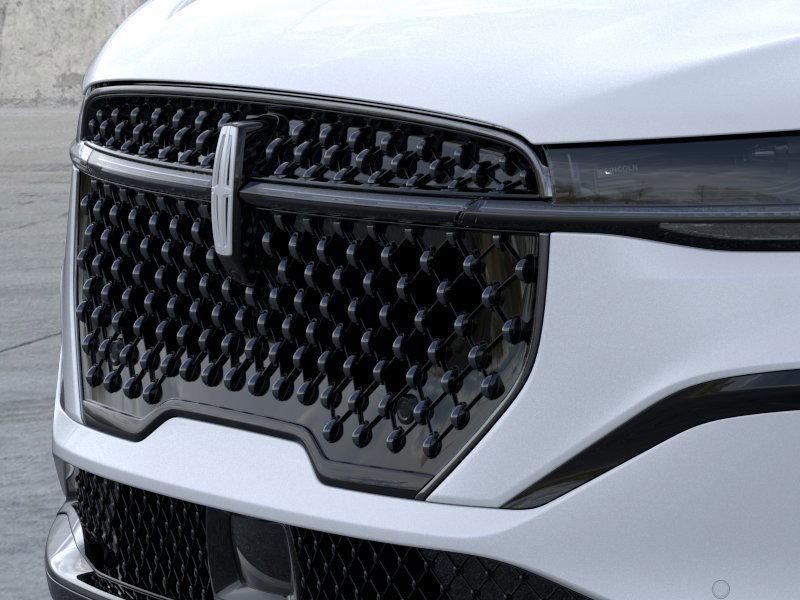 new 2025 Lincoln Nautilus car, priced at $70,061