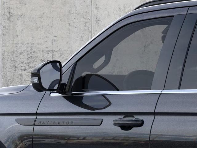 new 2025 Lincoln Navigator car, priced at $104,990