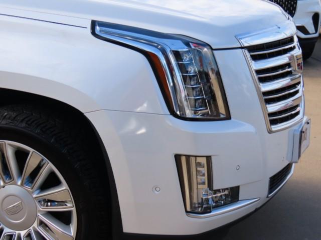 used 2020 Cadillac Escalade car, priced at $47,945