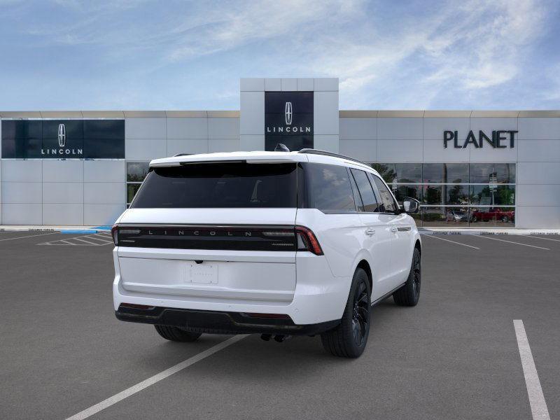 new 2025 Lincoln Navigator car, priced at $101,182