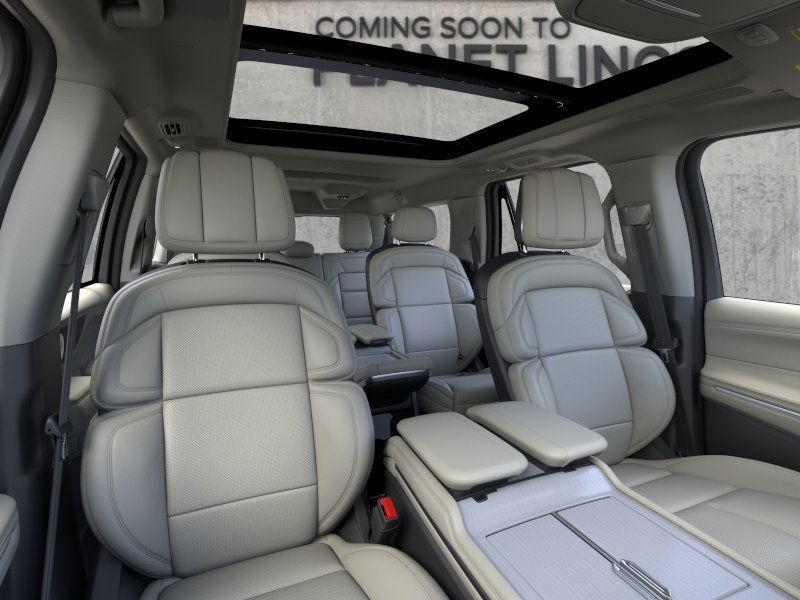 new 2025 Lincoln Navigator car, priced at $103,717