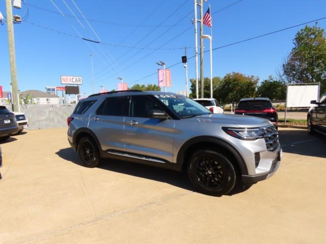 used 2025 Ford Explorer car, priced at $35,911