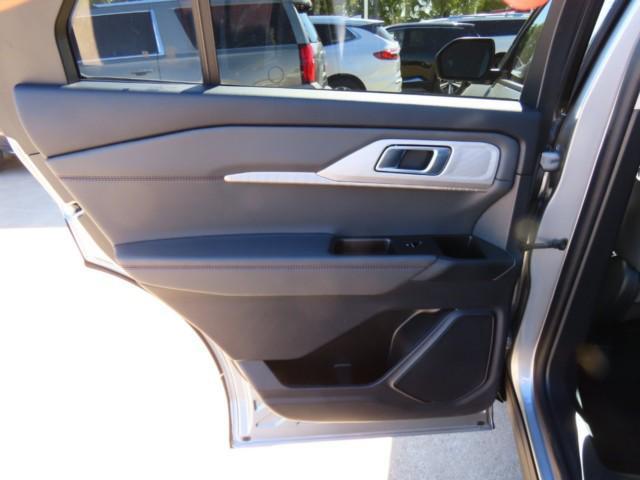 used 2025 Ford Explorer car, priced at $35,911