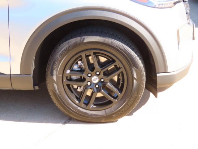 used 2025 Ford Explorer car, priced at $35,911