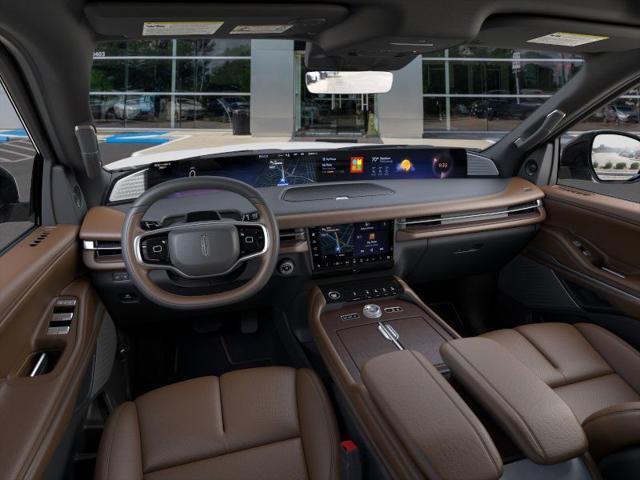 new 2025 Lincoln Navigator car, priced at $100,881