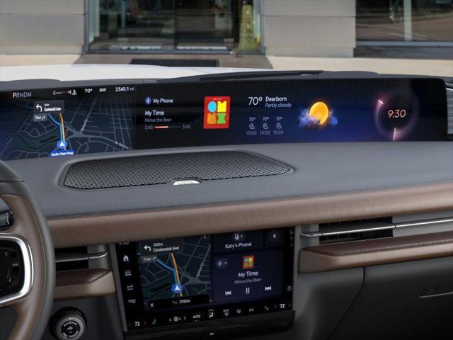 new 2025 Lincoln Navigator car, priced at $100,881
