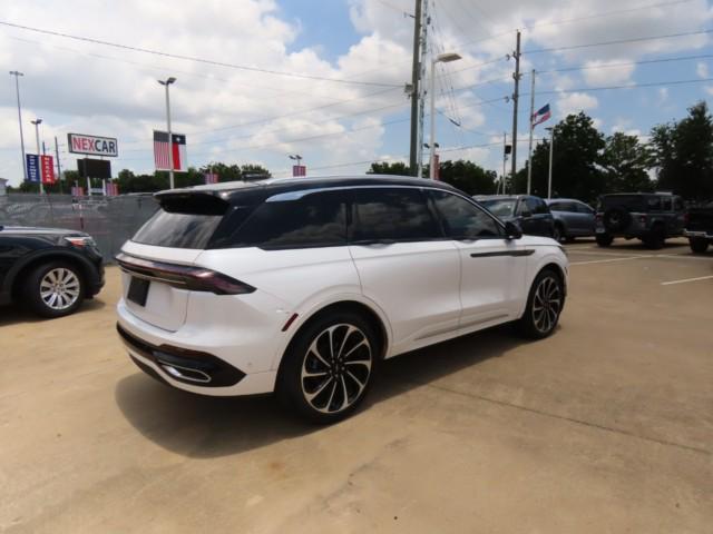used 2024 Lincoln Nautilus car