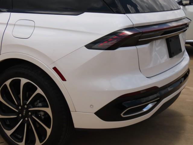 used 2024 Lincoln Nautilus car