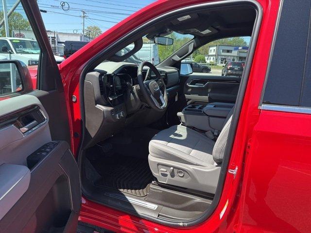 new 2025 GMC Sierra 1500 car, priced at $53,040