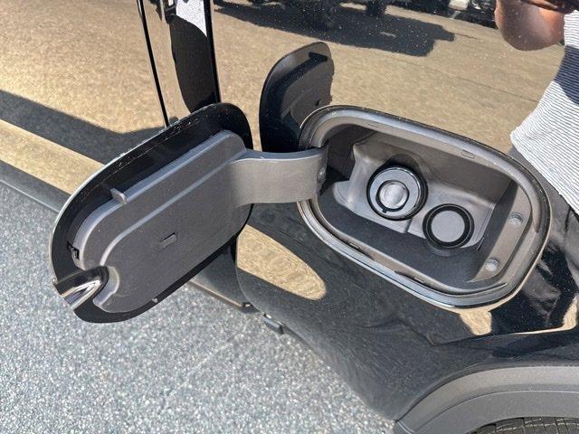 new 2025 GMC Sierra 1500 car, priced at $54,158