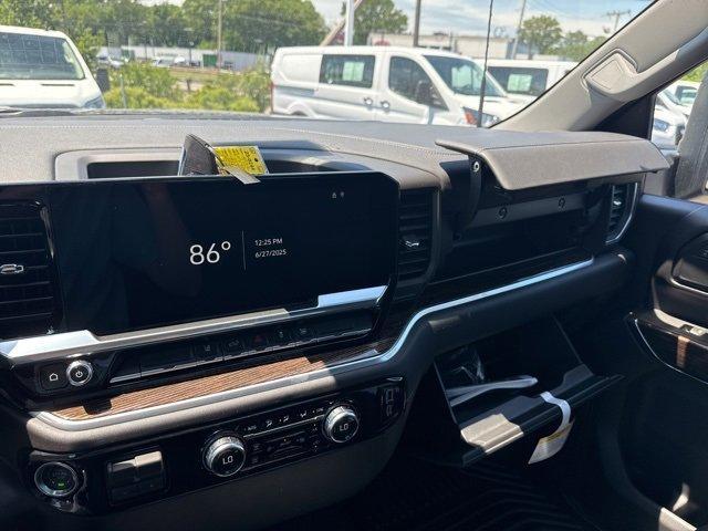 new 2025 GMC Sierra 3500 car, priced at $57,089
