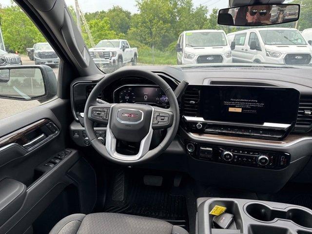 new 2025 GMC Sierra 1500 car, priced at $51,058