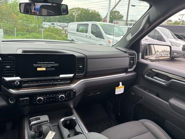new 2025 GMC Sierra 1500 car, priced at $59,400
