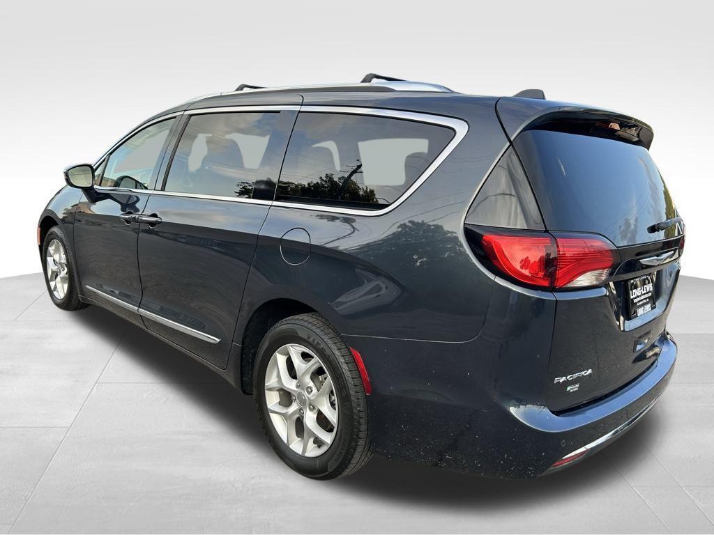 used 2020 Chrysler Pacifica car, priced at $19,450