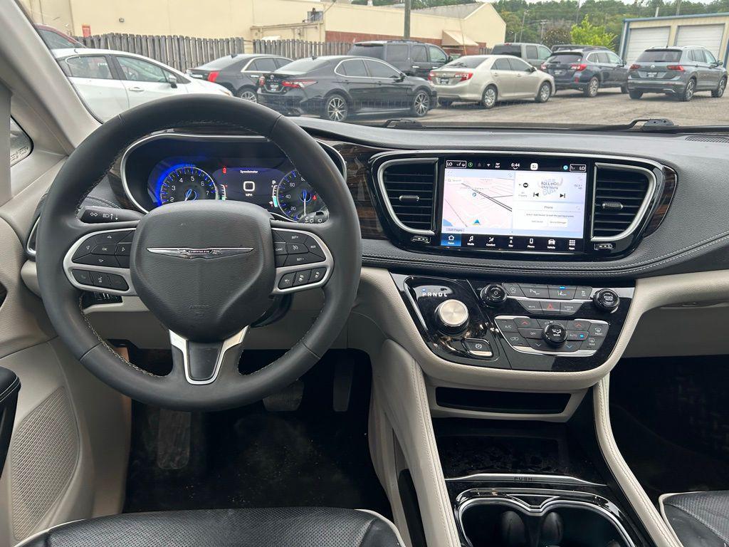 used 2023 Chrysler Pacifica car, priced at $25,106