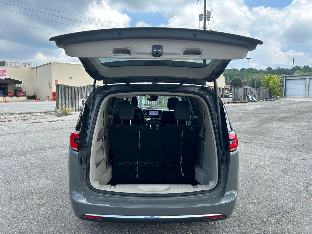 used 2022 Chrysler Pacifica car, priced at $18,861