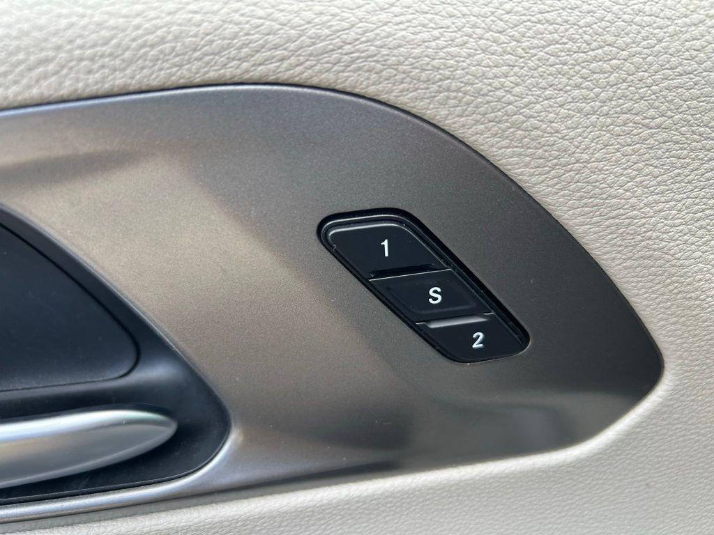 used 2022 Chrysler Pacifica car, priced at $18,861