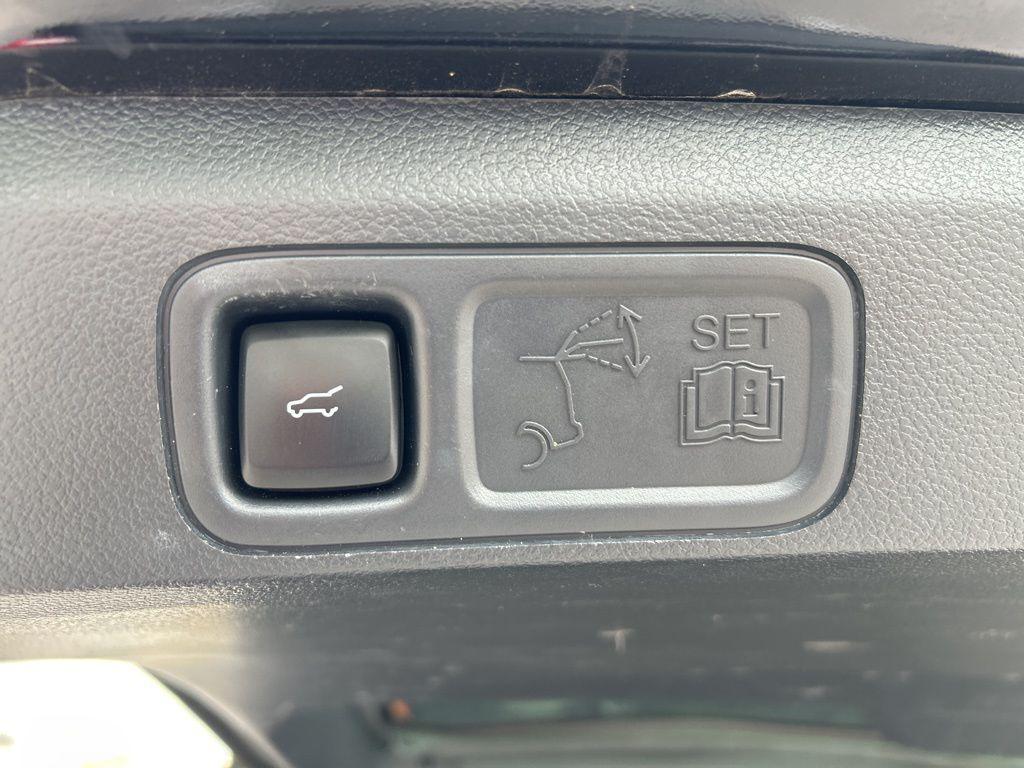 used 2024 Ford Expedition car, priced at $43,950