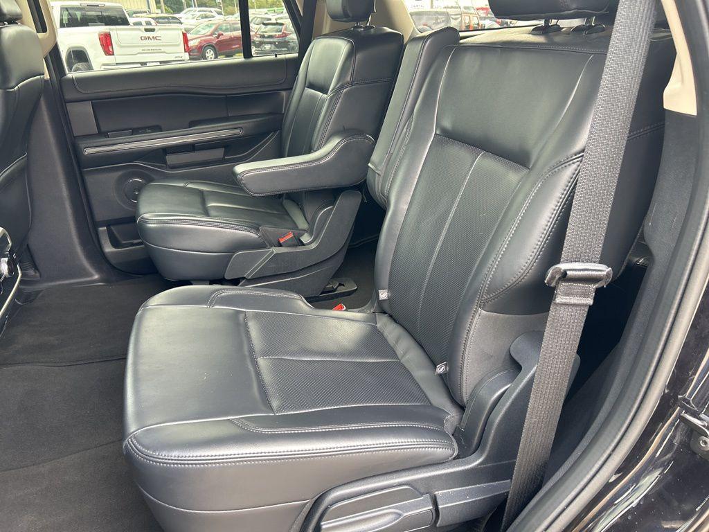 used 2024 Ford Expedition car, priced at $43,950