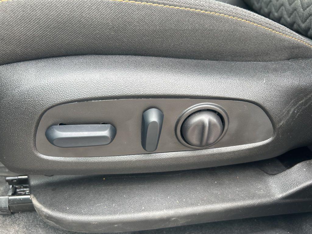 used 2024 Chevrolet Equinox car, priced at $20,899