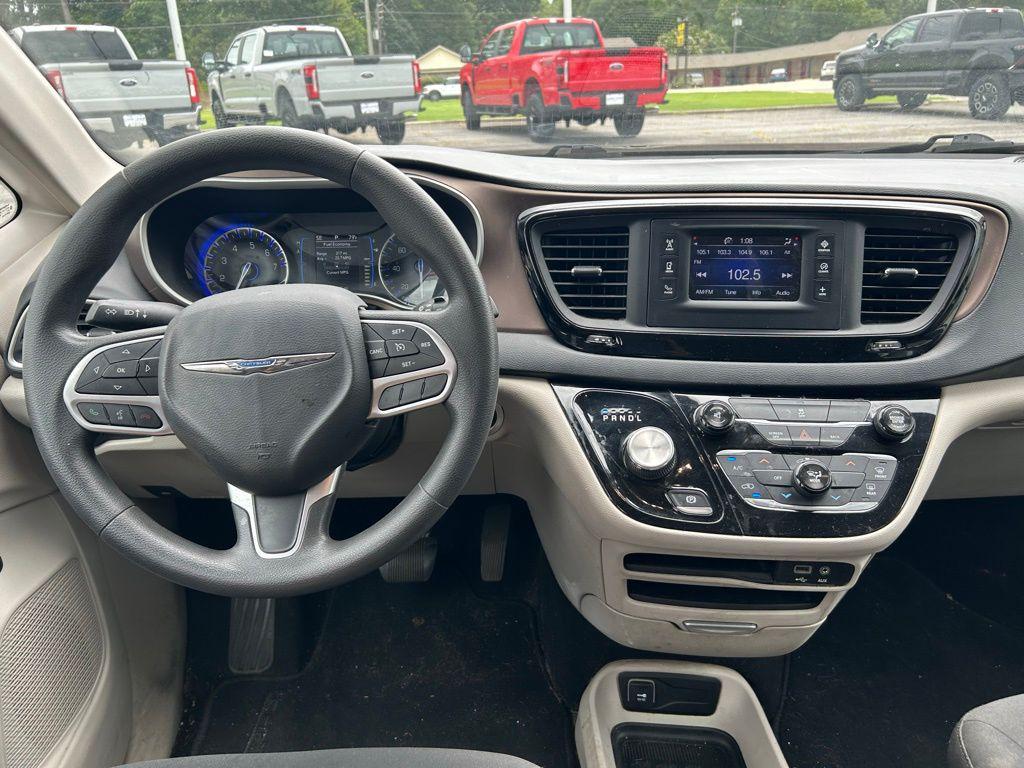 used 2017 Chrysler Pacifica car, priced at $8,500