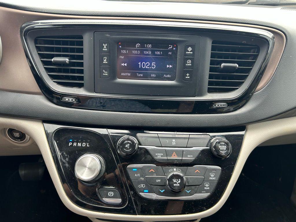 used 2017 Chrysler Pacifica car, priced at $8,500