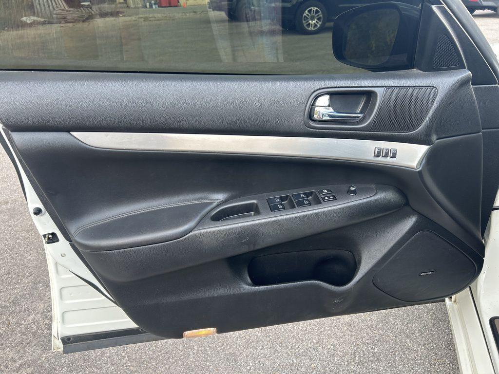 used 2013 INFINITI G37x car, priced at $13,500