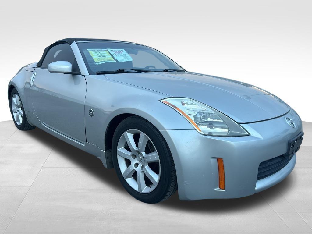 used 2004 Nissan 350Z car, priced at $8,900