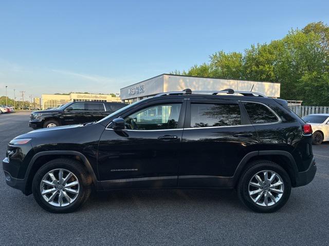 used 2017 Jeep Cherokee car, priced at $13,997
