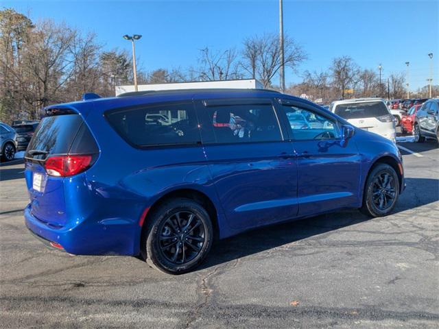 used 2020 Chrysler Pacifica car, priced at $27,288