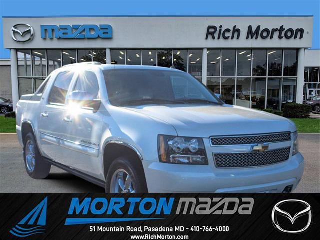 used 2008 Chevrolet Avalanche car, priced at $15,988