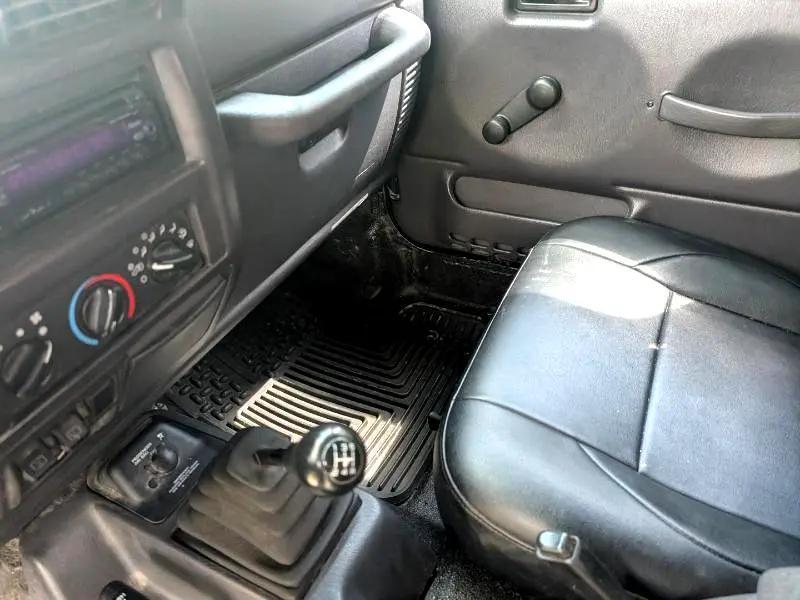 used 2001 Jeep Wrangler car, priced at $6,900