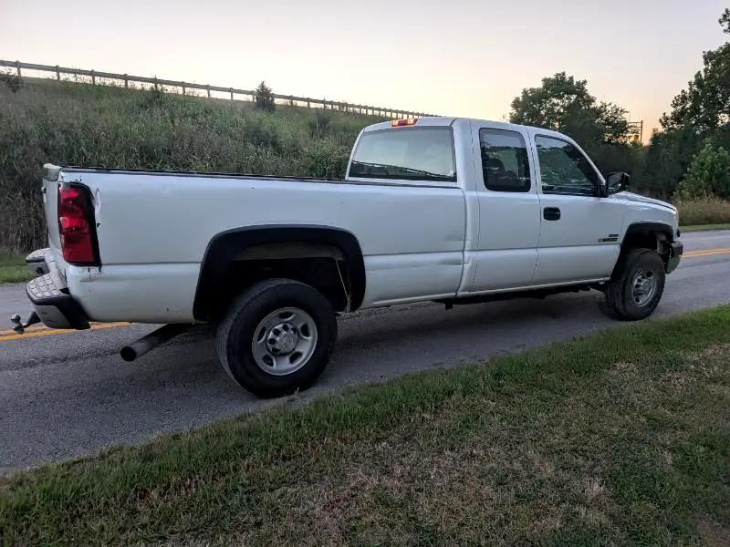 used 2006 Chevrolet Silverado 2500 car, priced at $11,900