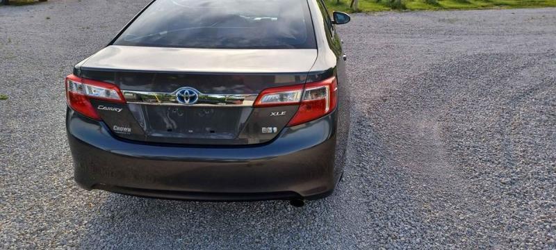 used 2012 Toyota Camry Hybrid car, priced at $8,900