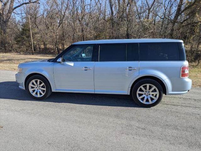 used 2009 Ford Flex car, priced at $5,900