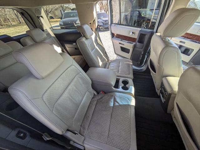 used 2009 Ford Flex car, priced at $5,900