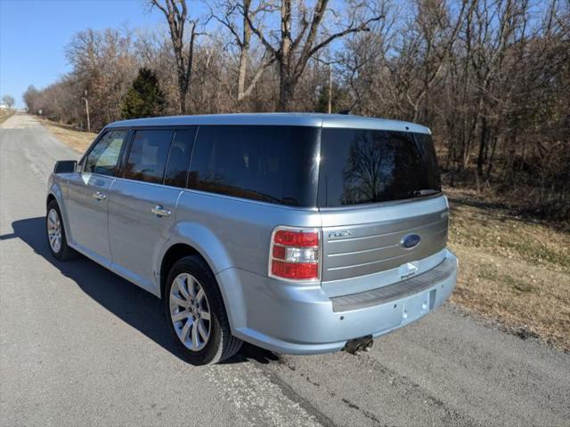 used 2009 Ford Flex car, priced at $5,900