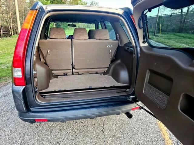 used 2002 Honda CR-V car, priced at $5,900