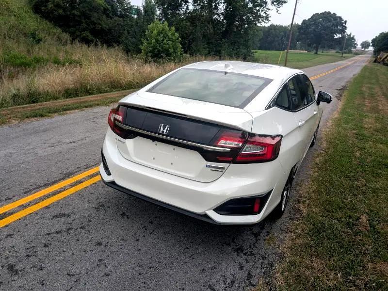 used 2018 Honda Clarity Plug-In Hybrid car, priced at $10,900