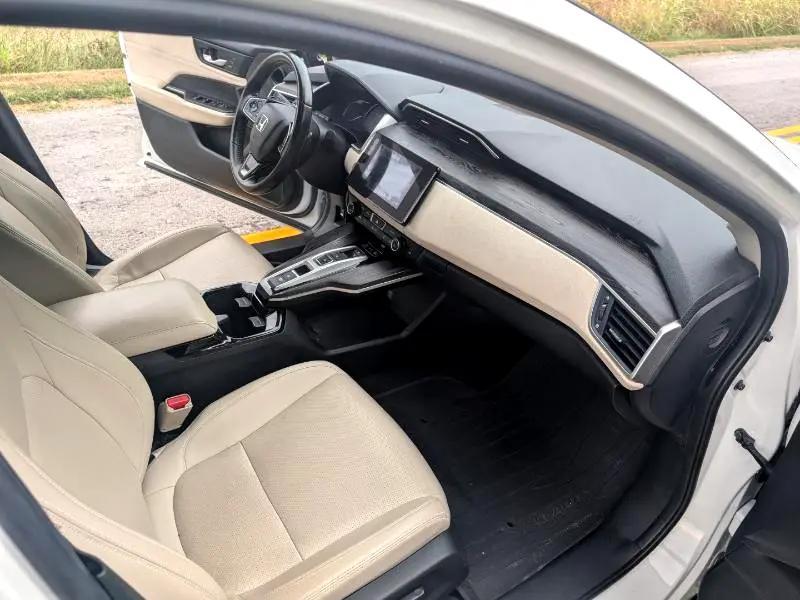 used 2018 Honda Clarity Plug-In Hybrid car, priced at $10,900