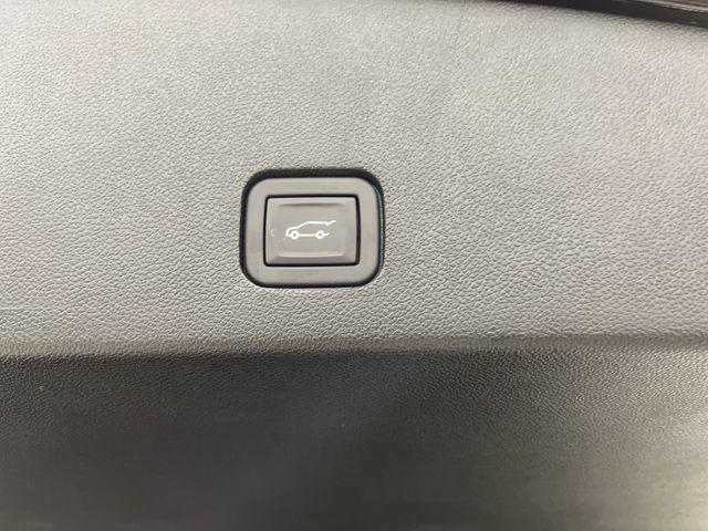 used 2024 Cadillac XT6 car, priced at $47,010