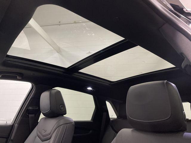used 2022 Cadillac XT5 car, priced at $34,150